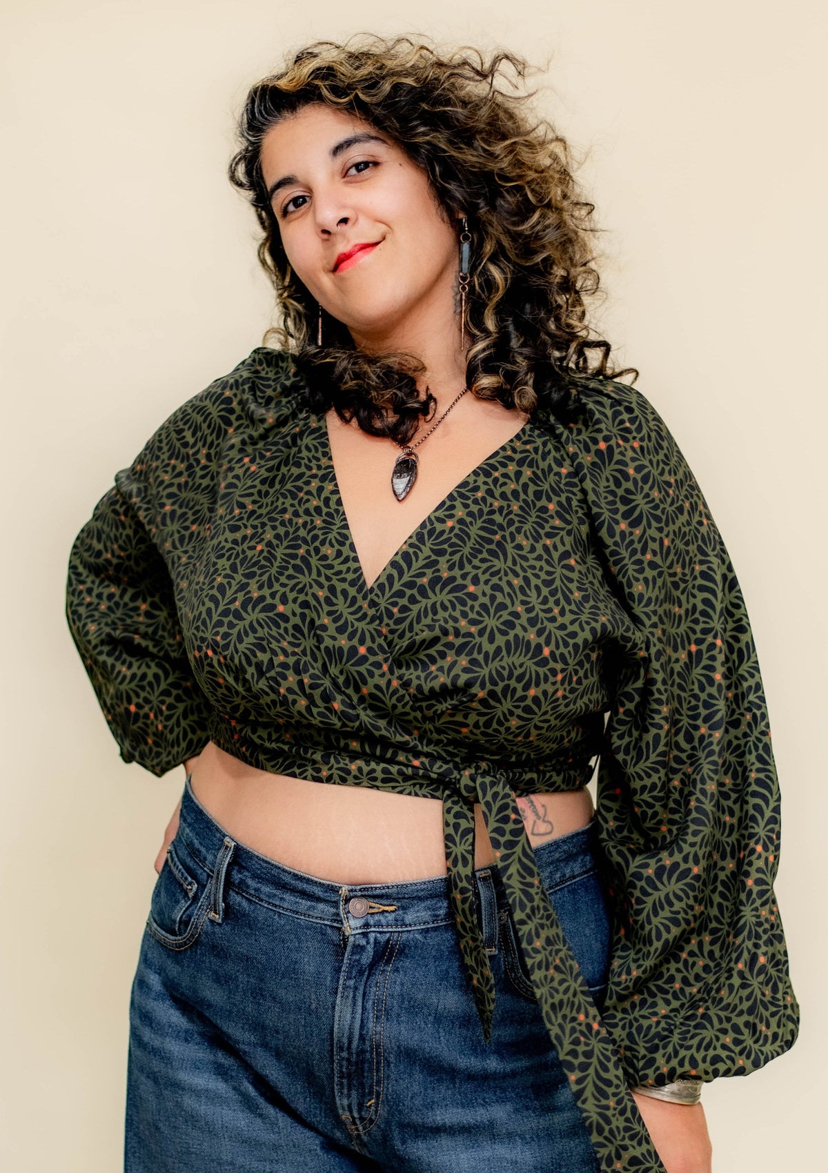 Coyote Wrap Top - in Sea Kelp