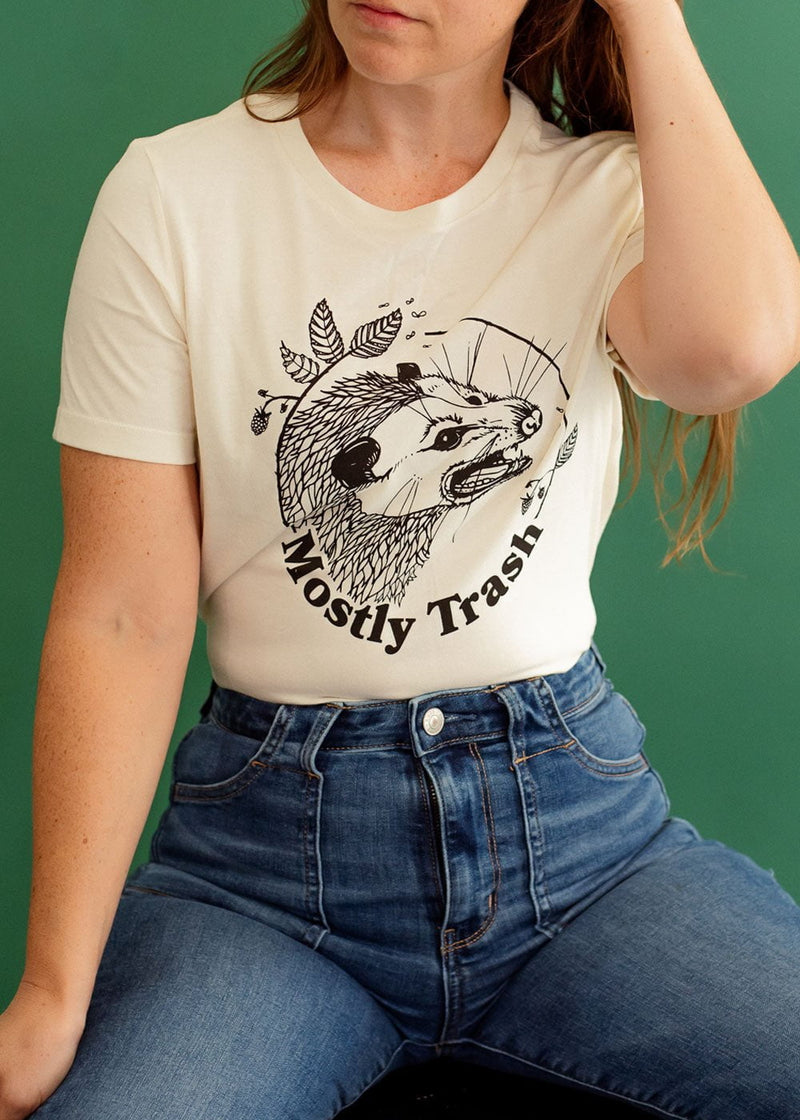 Mostly Trash - Unisex t-shirt in Heather Oatmeal